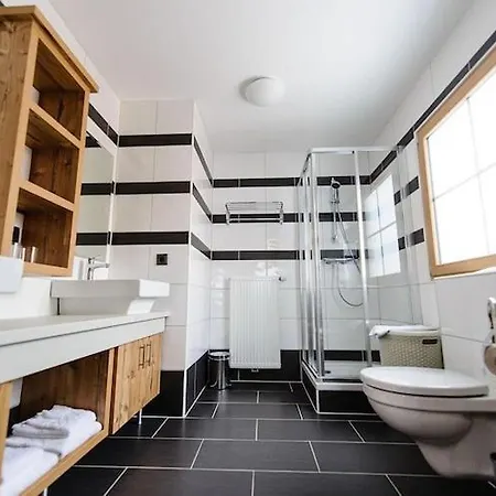 Chalet In Gaal By Ski Slopes & Bathing Pond, Cleaning Included * Pirkach